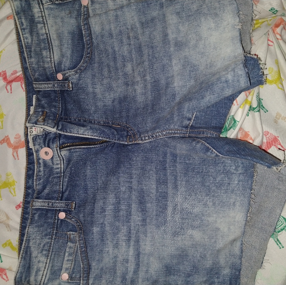 TORRID VINTAGE STRETCH DARK WASH WITH LOVER POCKET - Picture 3 of 4